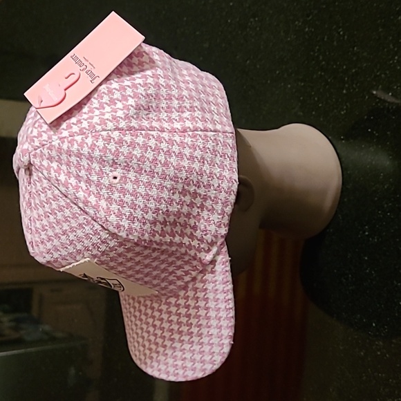 Juicy Couture Houndstooth Cap - Picture 6 of 9